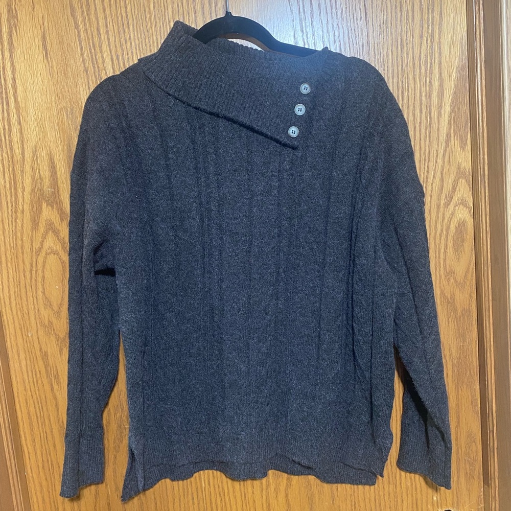 Cable knit sweater